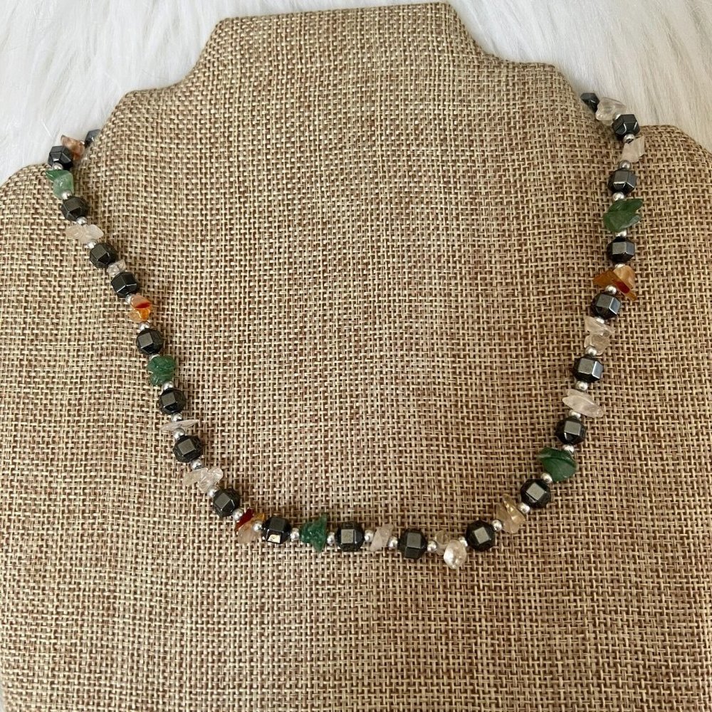 Vintage Coastal Necklace Festival Magnetite Stone‎ Chips Gypsy Boho 10749